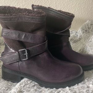 Womens Ross and snow plum color fur boots.made in Italy.